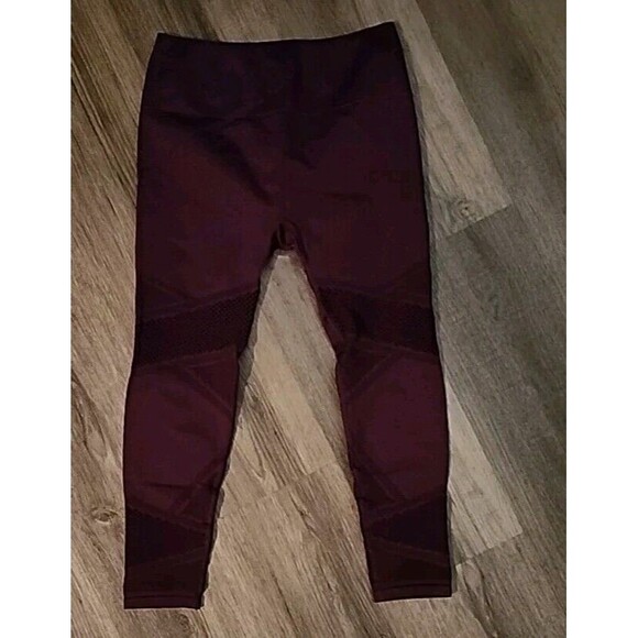 Fabletics Womens Burgundy High Waisted Seamless Capri Leggings Sz M Maroon - Picture 5 of 6